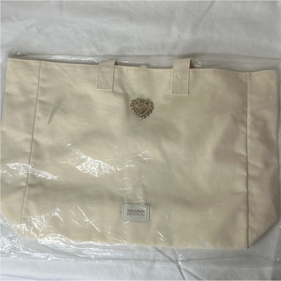 Dolce & Gabbana Devotion Cream Canvas Large Tote Bag Purse D&G Gold Heart Plaque - Picture 12 of 14